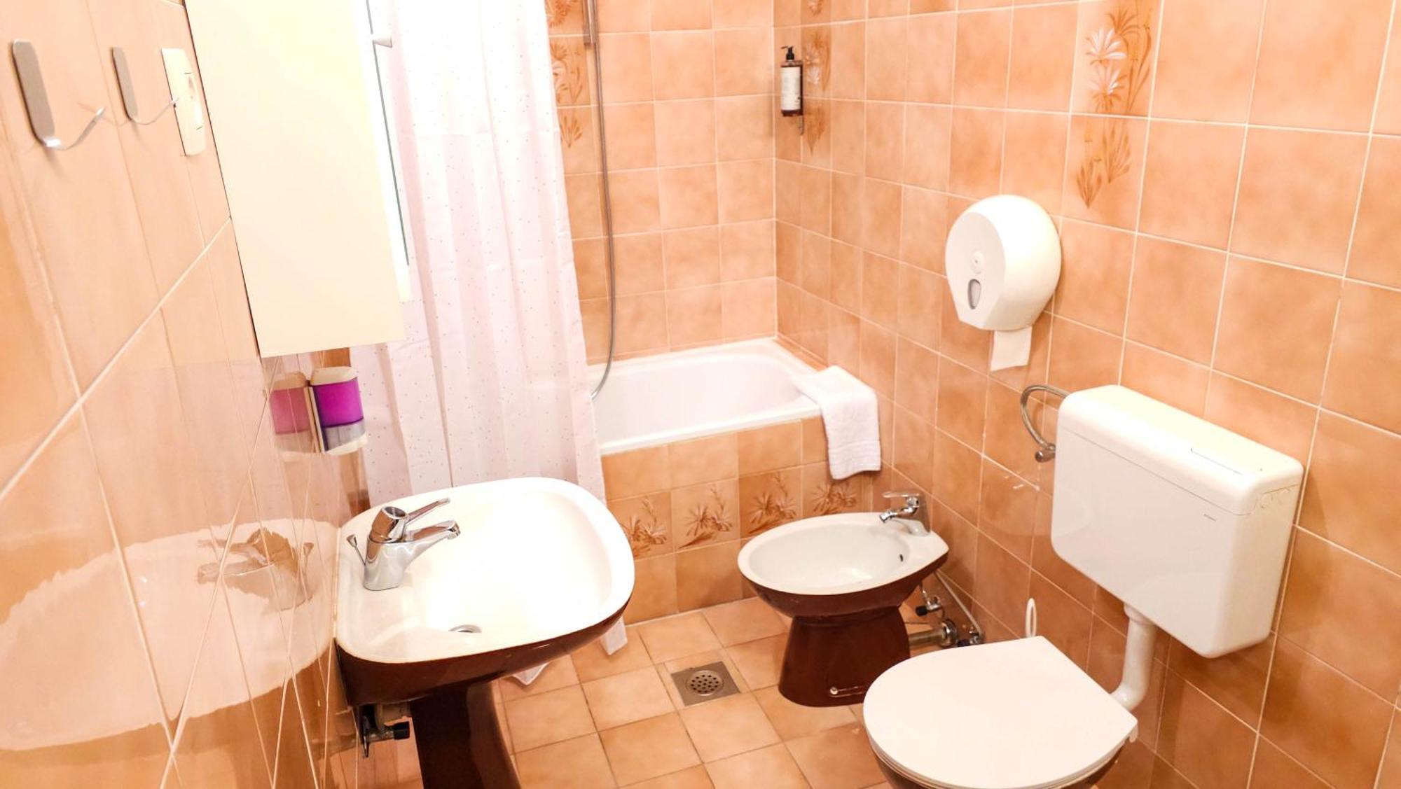 Rooms Koblar Portorož Exteriör bild